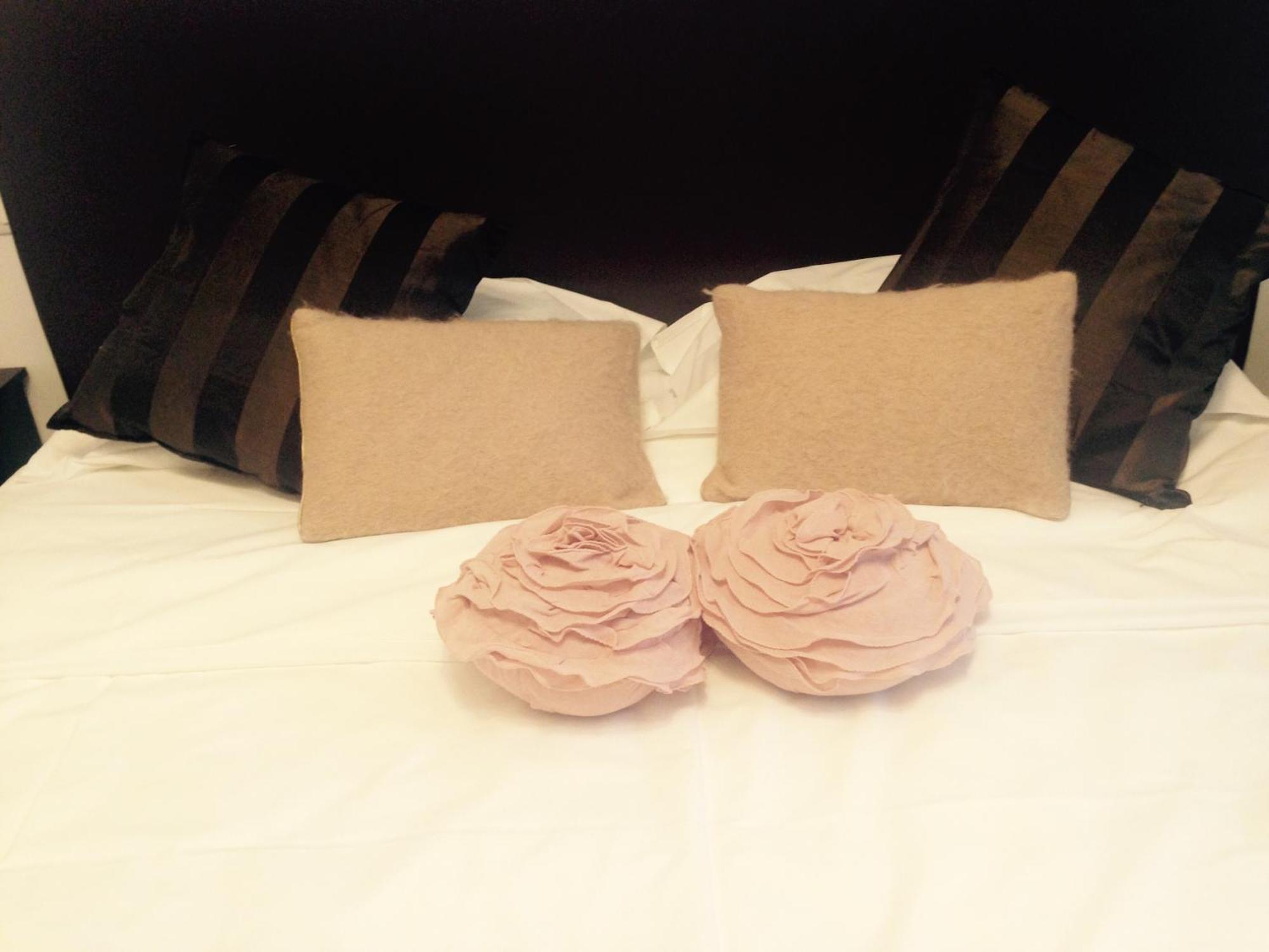 Casa Rosa Bed and Breakfast San Giuliano Milanese Rum bild