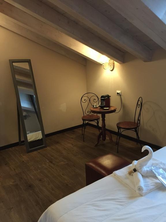 Casa Rosa Bed and Breakfast San Giuliano Milanese Exteriör bild